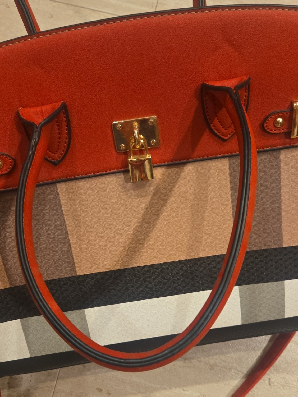 Plaid Versatile Large Bag - Picture 2 of 15